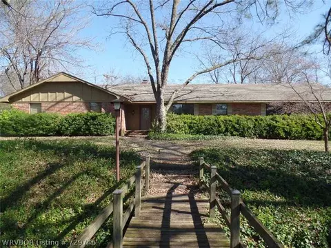4601 S R St, Fort Smith, AR 72903 photo 1