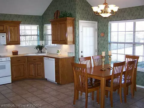 2000 Devyn Dr, Lavaca, AR 72941 photo 2