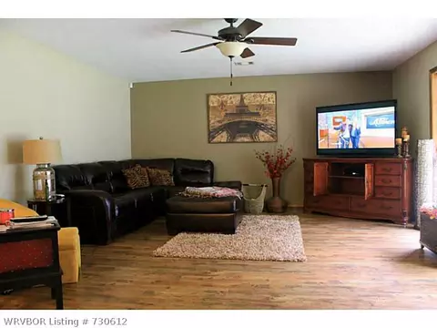 9713 Shadow Branch Ln, Fort Smith, AR 72903 photo 4