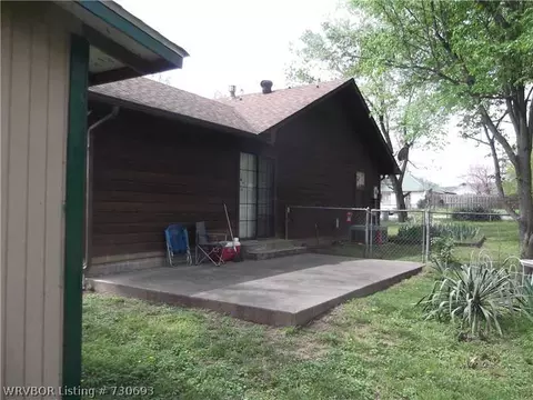 612 N 4th St, Ozark, AR 72949 photo 6
