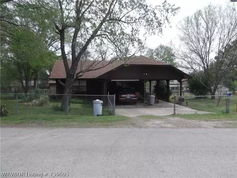 612 N 4th St, Ozark, AR 72949 photo 1