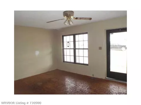 2906 Savannah St, Fort Smith, AR 72901 photo 2