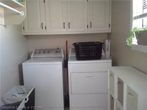 606 Strozier Ln, Barling, AR 72923 photo 11