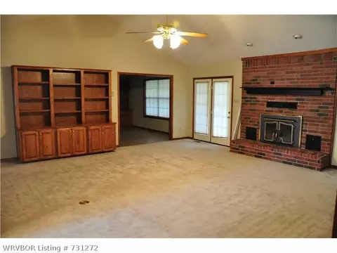 2709 Canterbury Cir, Fort Smith, AR 72903 photo 3