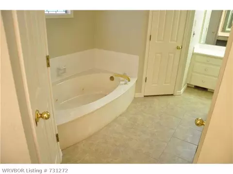 2709 Canterbury Cir, Fort Smith, AR 72903 photo 13