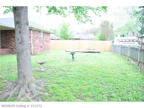 2709 Canterbury Cir, Fort Smith, AR 72903 photo 24