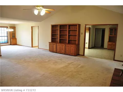 2709 Canterbury Cir, Fort Smith, AR 72903 photo 4