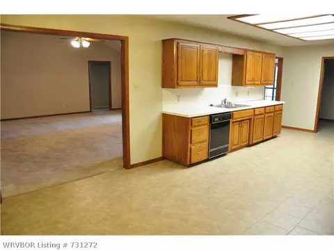 2709 Canterbury Cir, Fort Smith, AR 72903 photo 6