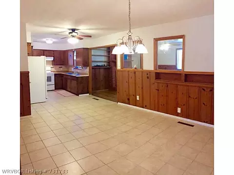 2400 N 56th Ln, Fort Smith, AR 72904 photo 4