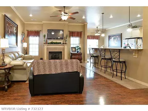 1318 Falling Leaf Cir, Alma, AR 72921 photo 4