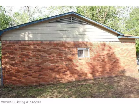 104 Cindy Cir, Fort Smith, AR 72908 photo 2