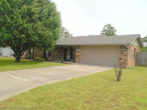1312 Princeton Dr, Fort Smith, AR 72908 photo 2