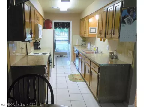 1312 Princeton Dr, Fort Smith, AR 72908 photo 6