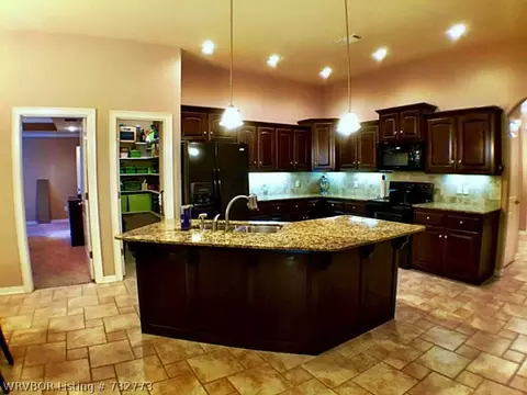 5709 Graystone Dr, Fort Smith, AR 72916 photo 2