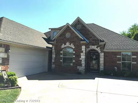604 Windbrook Ct, Fort Smith, AR 72908 photo 2