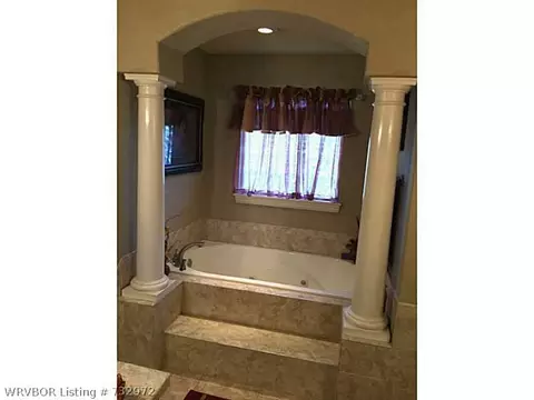 604 Windbrook Ct, Fort Smith, AR 72908 photo 17