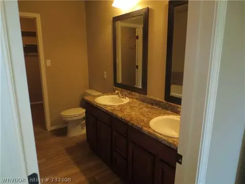 2511 Crestview Ln, Barling, AR 72923 photo 7