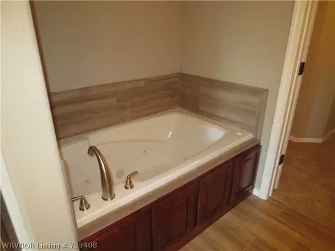 2511 Crestview Ln, Barling, AR 72923 photo 8
