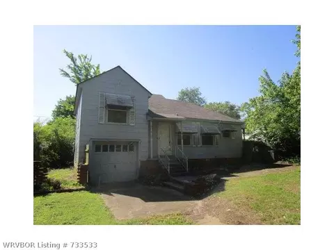 3622 Macarthur Dr, Fort Smith, AR 72904 photo 1
