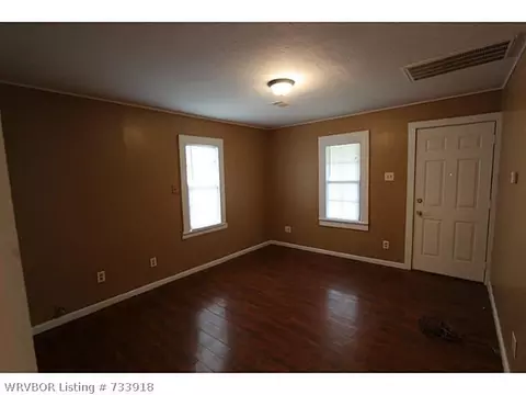 1201 N 45th St, Fort Smith, AR 72904 photo 2