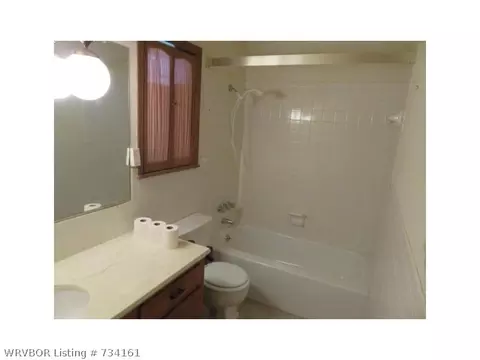 8025 Southridge Dr, Fort Smith, AR 72908 photo 6
