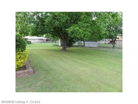 8025 Southridge Dr, Fort Smith, AR 72908 photo 4