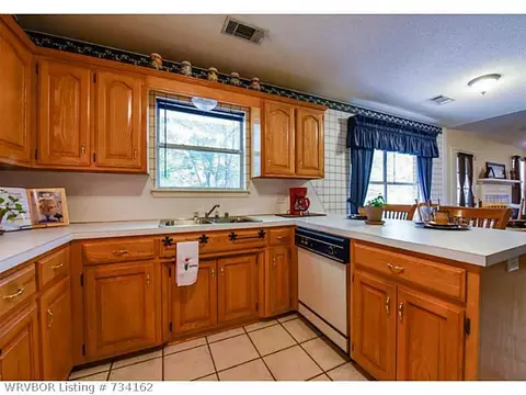 505 J St, Barling, AR 72923 photo 9