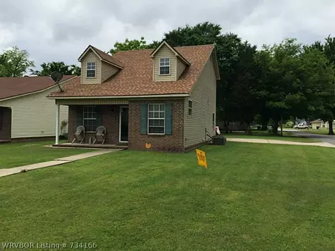 2229 N 33rd St, Fort Smith, AR 72904 photo 2