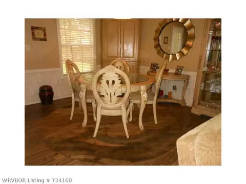 8617 Southridge Dr, Fort Smith, AR 72903 photo 9