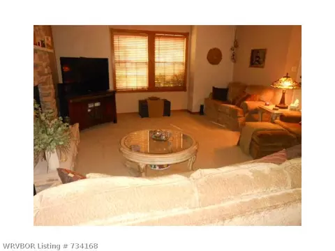 8617 Southridge Dr, Fort Smith, AR 72903 photo 2