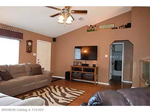 1561 Eastgate Cir, Greenwood, AR 72936 photo 3