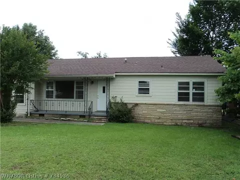 3941 Bradley Dr, Fort Smith, AR 72904 photo 1