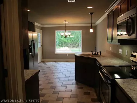 604 E Mary St, Paris, AR 72855 photo 3