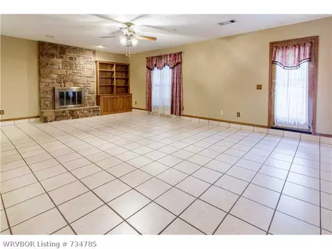 8201 Valley Forge Rd, Fort Smith, AR 72903 photo 3