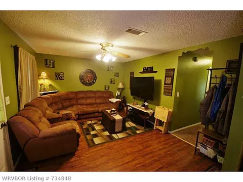 302 Marvin St, Hackett, AR 72937 photo 4