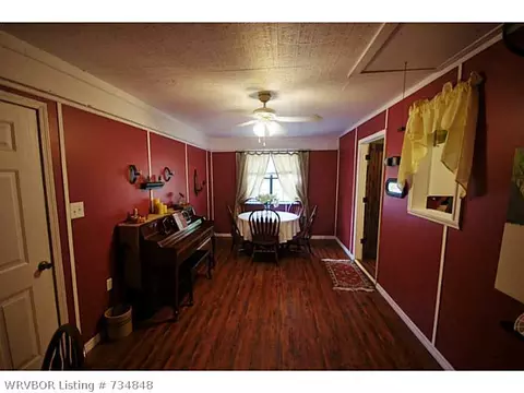 302 Marvin St, Hackett, AR 72937 photo 7