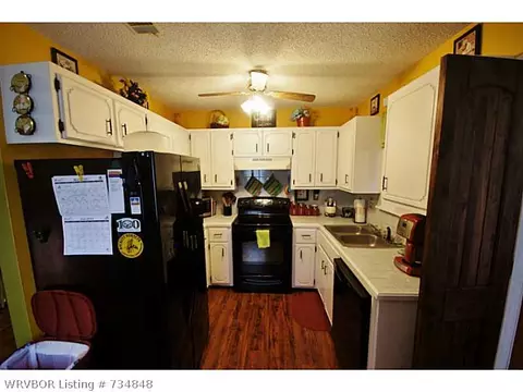 302 Marvin St, Hackett, AR 72937 photo 3
