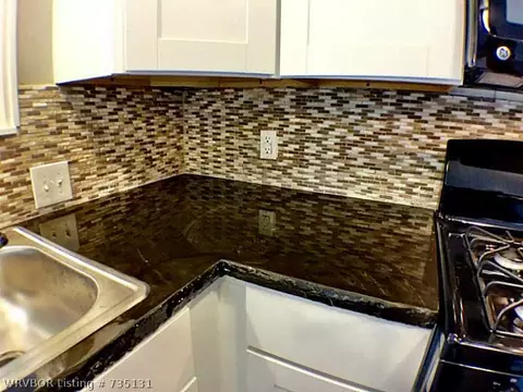 8005 Thayer Dr, Fort Smith, AR 72908 photo 2