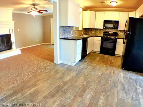 8005 Thayer Dr, Fort Smith, AR 72908 photo 5