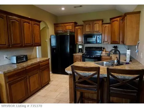 1905 Fairbanks Dr, Barling, AR 72923 photo 6