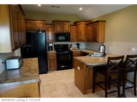 1905 Fairbanks Dr, Barling, AR 72923 photo 5