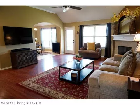 1905 Fairbanks Dr, Barling, AR 72923 photo 3