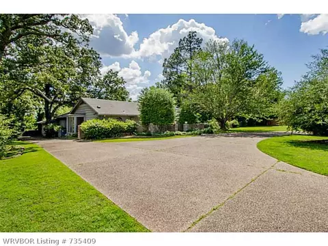 8612 Royal Ridge Dr, Fort Smith, AR 72903 photo 2