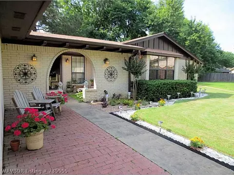 10725 Old Harbor Ct, Fort Smith, AR 72903 photo 2