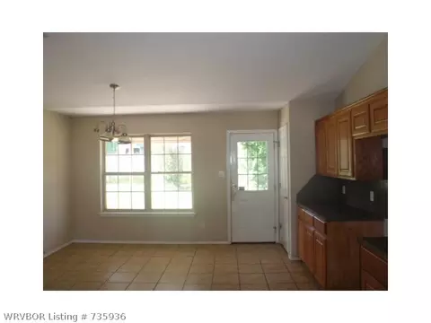 312 Chateau Dr, Fort Smith, AR 72908 photo 5