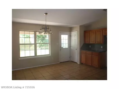 312 Chateau Dr, Fort Smith, AR 72908 photo 6