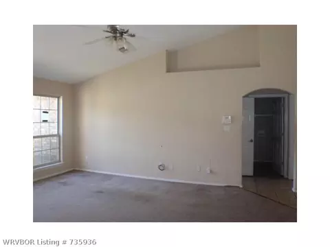 312 Chateau Dr, Fort Smith, AR 72908 photo 3