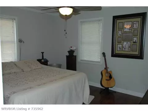 201 W Spring St, Ozark, AR 72949 photo 9
