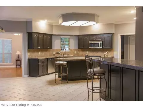 10707 Saint Michael Ct, Fort Smith, AR 72908 photo 7