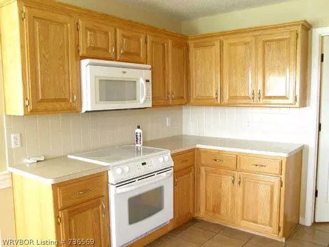 7004 Red Pine Dr, Fort Smith, AR 72916 photo 9